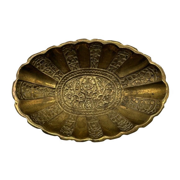Vtg Brass Trinket Dish Ornate Etched Floral Design Decorative Dish India Decor - Picture 1 of 8